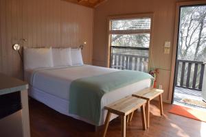Yosemite RV Resort客房内的一张或多张床位