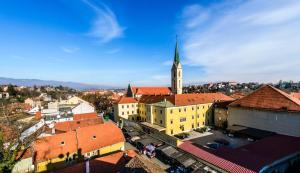 Nespecifikovaný výhled na destinaci Záhřeb nebo výhled na město při pohledu z apartmánu