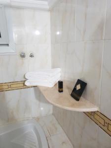 A bathroom at One Bedroom Chalet managed by Lilly Apartments