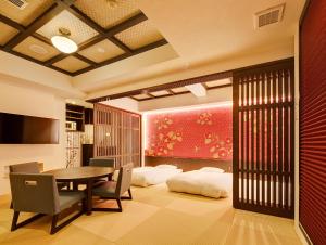 Gallery image of Hotel Sanrriott Kitahama in Osaka