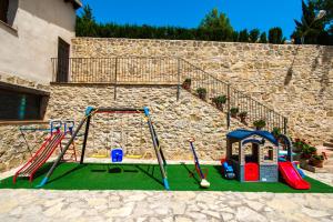 Детская игровая зона в LA CASETA Turismo Rural