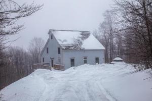 Viewmont Chalet saat musim dingin