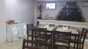 Restoran atau tempat lain untuk makan di Adams View Hotel
