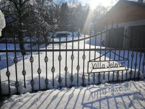Villa Jelenic by Bertovic v zime