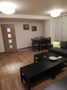 Posedenie v ubytovaní Apartmány pod Divadlem