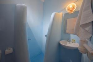 Gallery image of Adonis Rooms in Kalo Livadi +32 photos