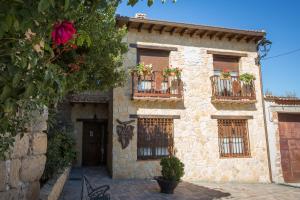 Photo de la galerie de l'établissement Apartamentos Rurales Señora Clara, à Arbancón