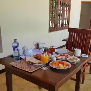 Mâncare la sau în apropiere de acest complex +94 fotografii