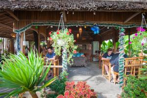 Restaurace v ubytování Hoi An Rustic Villa