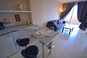 Kuchyňa alebo kuchynka v ubytovaní Ferienwohnung Paraiso 2 Costa Calma Meerblick