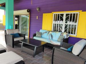 Posezení v ubytování Slo-N-Ez Villa Terrace (Ocean View)