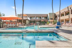 Bassein majutusasutuses Scottsdale Parkview või selle lähedal