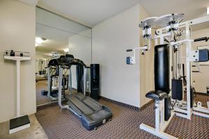 Spordikeskus ja/või sportimisvõimalused majutusasutuses Scottsdale Parkview