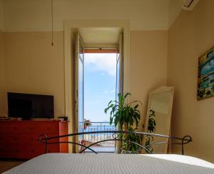 ナポリにあるAppartamento Panoramico "Il Glicine"のギャラリーの写真