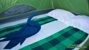 Voodi või voodid majutusasutuse Sigiri Jungle Camping toas