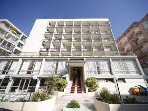 Byggnaden som hotellet ligger i