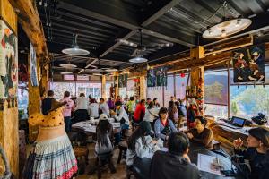 Επισκέπτες που μένουν στο Yunnan Homestaty