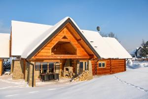 Łabowska Chata - Basen, Sauna, Grota solna v zime