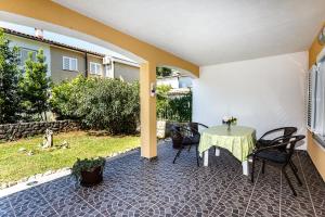 Zahrada ubytování Sara Apartments Malinska