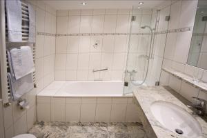 Vannituba majutusasutuses Hotel Brunella