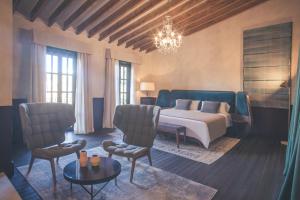 Posteľ alebo postele v izbe v ubytovaní Can Bordoy Grand House Hotel GL Preferred Hotel