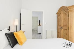 Postel nebo postele na pokoji v ubytování Antiques Market - Apartamento de 3 dormitorios con Parking