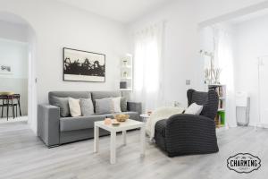 Posezení v ubytování Antiques Market - Apartamento de 3 dormitorios con Parking