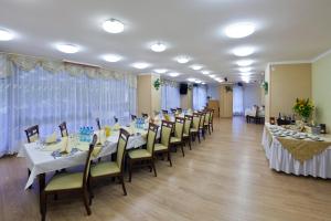 Restoran ili neka druga zalogajnica u objektu Hotel Jaskółka