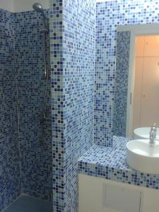 A bathroom at Hotel Blue Fountain