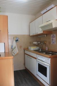 Η κουζίνα ή μικρή κουζίνα στο Hintze