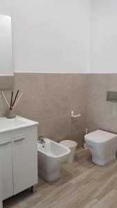 Łazienka w obiekcie Suites Jeronimo de Cordoba