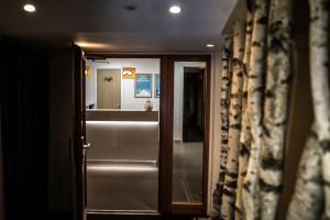 Fotografie z fotogalerie ubytování Hotel Lac Bleu 1650 v destinaci Saint-François-Longchamp