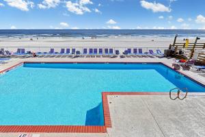 Bazén v ubytování Sands Ocean Club nebo v jeho okolí + 23 fotografií