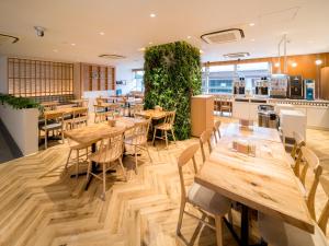 Super Hotel Takamatsu Tamachi 레스토랑 또는 맛집