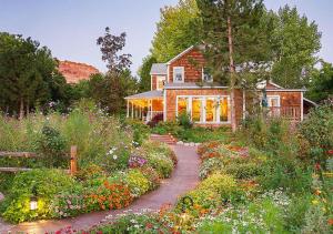 Zahrada ubytování Sunflower Hill Inn