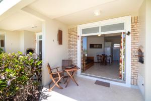 Μια τηλεόραση ή/και κέντρο ψυχαγωγίας στο Pousada Morada do Guaruça