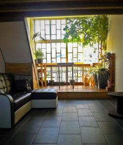 Afbeelding uit fotogalerij van Loft mezzanine verrière avec vue in Saint-Denis