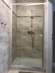 Ένα μπάνιο στο Apartment Simona