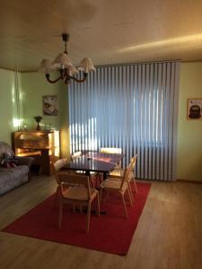 Posezení v ubytování Sangis Motel Haparandavägen 11