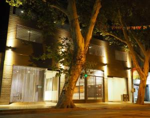 O edifício em que o apart-hotel se localiza