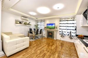 Kuchyň nebo kuchyňský kout v ubytování Apartment Markovski