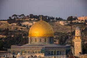 Imagem da galeria de Into Jerusalem heart em Jerusalém