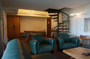 Posezení v ubytování Coconut Beach Homestay