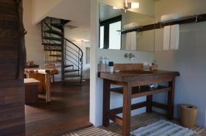 Kuchyň nebo kuchyňský kout v ubytování Coconut Beach Homestay