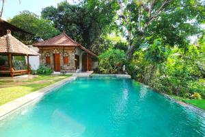 Bazén v ubytování Yuliati House Ubud nebo v jeho okolí