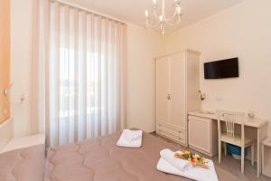 A television and/or entertainment centre at B&B Vista Santuario