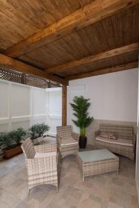 A seating area at B&B Vista Santuario
