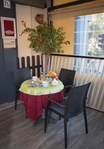 A seating area at B&B Vista Santuario
