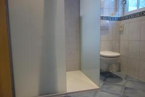 A bathroom at Ferienwohnung Brugger