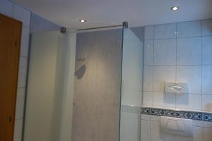 A bathroom at Ferienwohnung Brugger